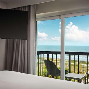 Non-Smoking King Room Ocean View